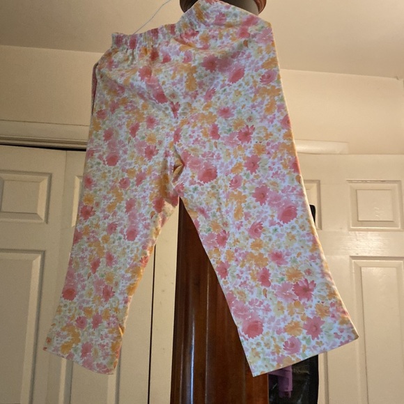 X small capris  flowery print w pinks oranges cutsy - Picture 5 of 8
